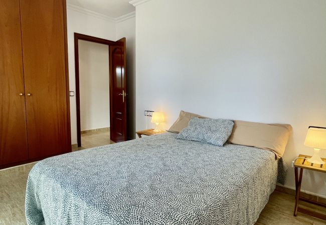 Apartamento en L'Escala - MUSEU BAIXOS 4D