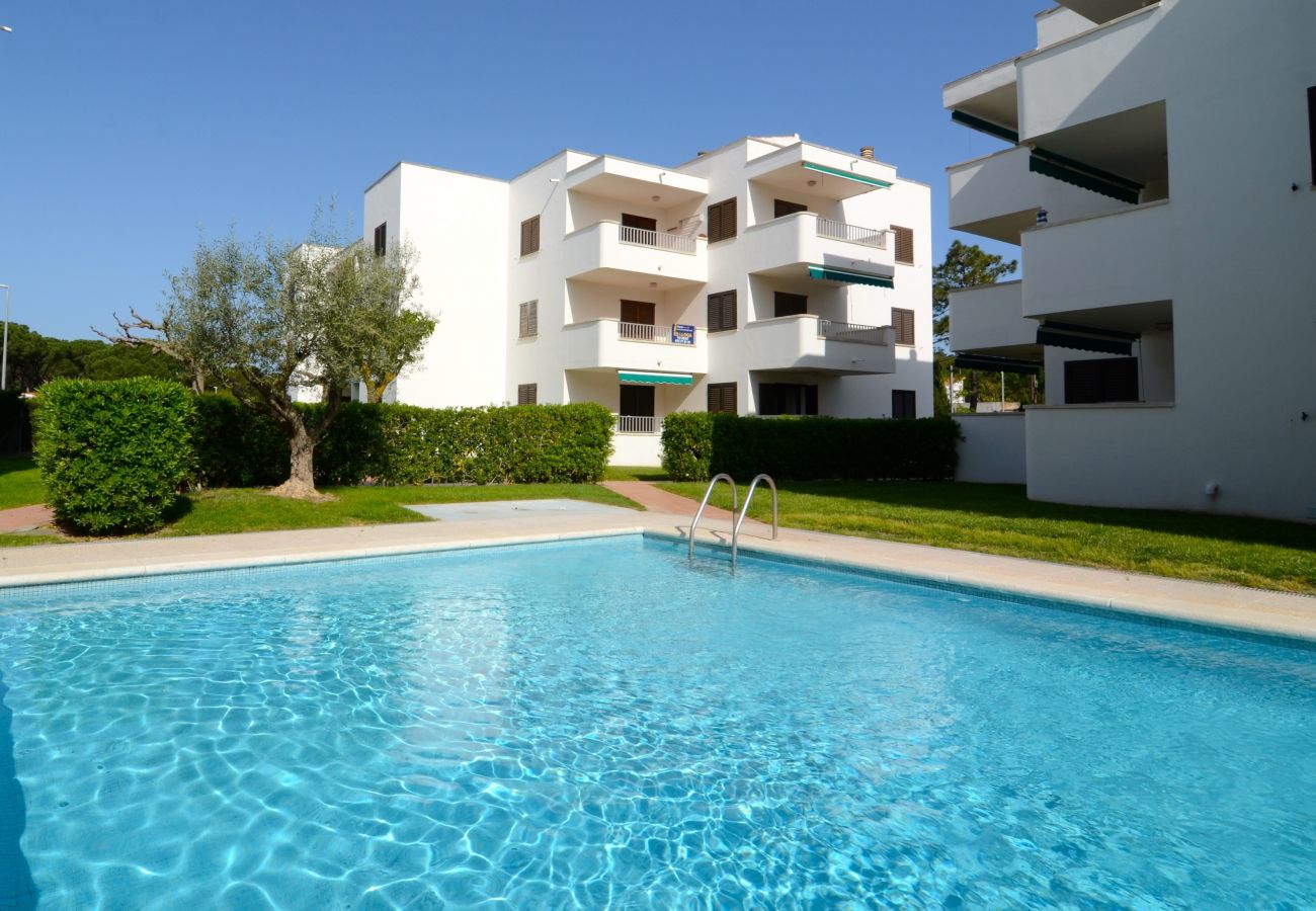 Apartamento en L'Escala - APARTAMENTO CALA MONTGO 11 2D