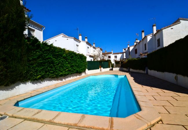 Casa en L'Escala - CASA LA FLOR