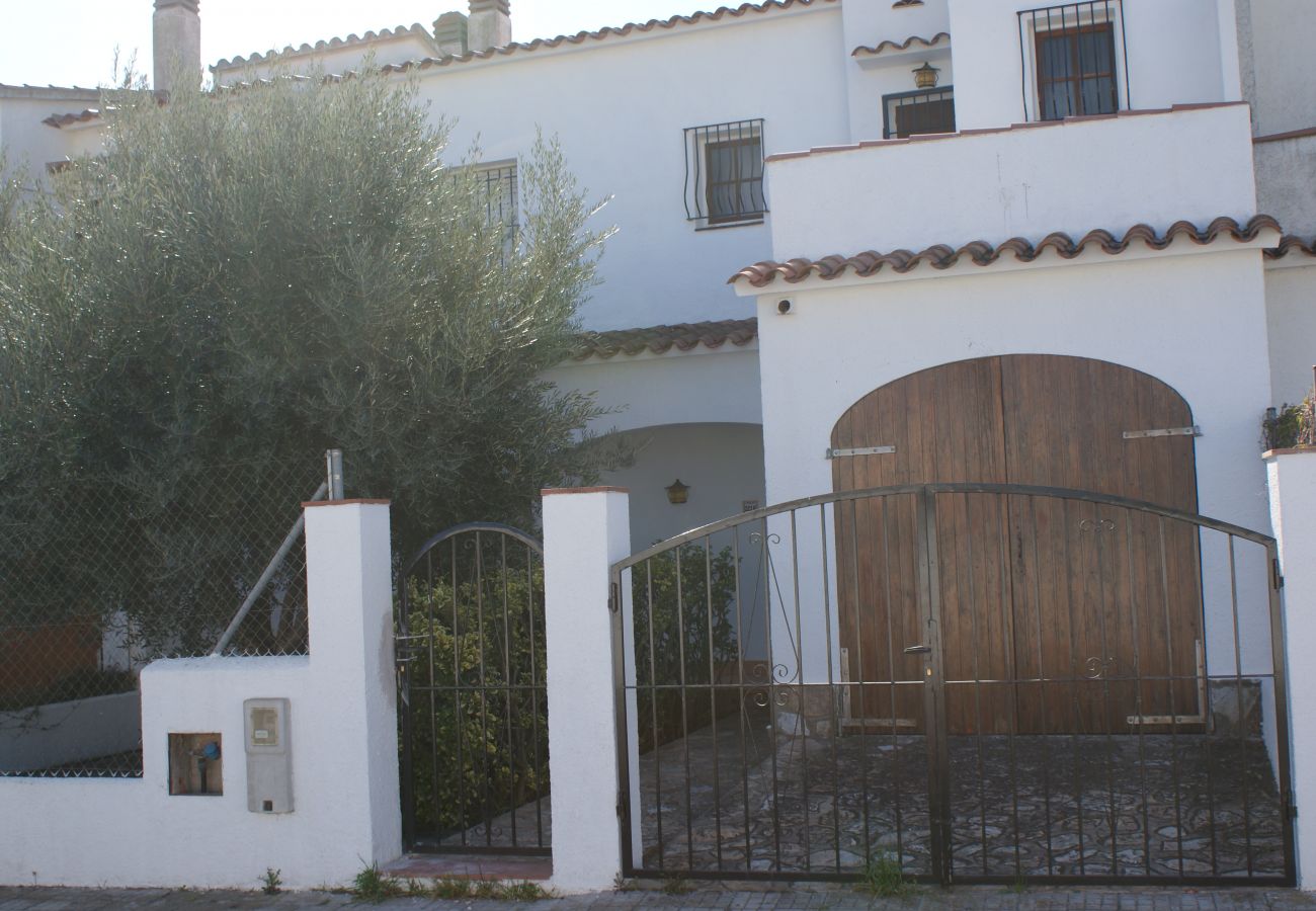 Casa en L'Escala - CASA LA FLOR