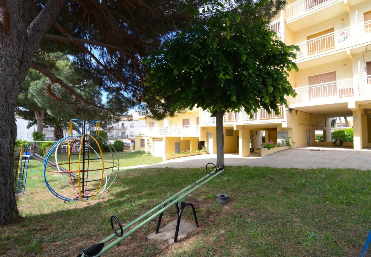 Apartamento en L'Escala - APARTAMENTO RIELLS DE MAR A5 2D