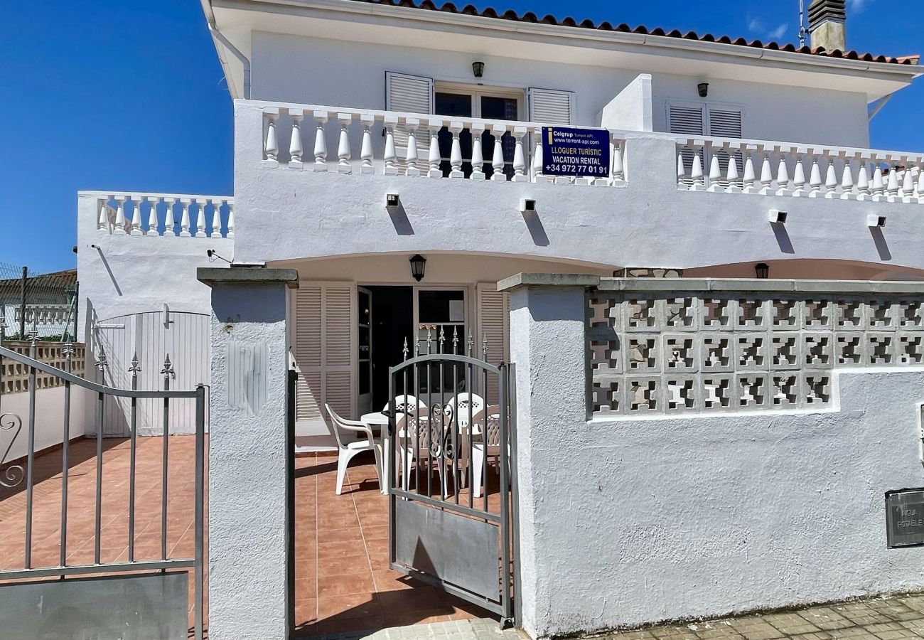 Casa en L'Escala - CASA LA VINYA 16 3D