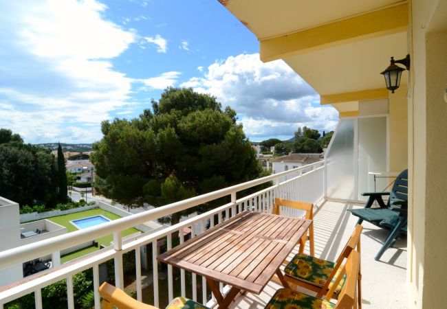 Apartamento en L'Escala - APARTAMENTO RIELLS DE MAR A6 1D