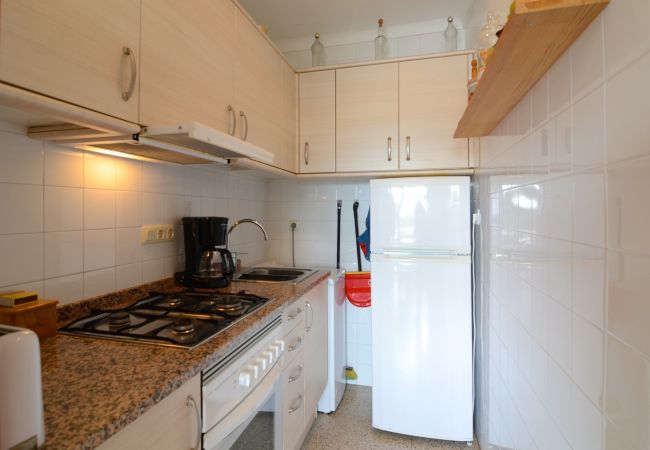 Apartamento en L'Escala - APARTAMENTO RIELLS DE MAR A6 1D