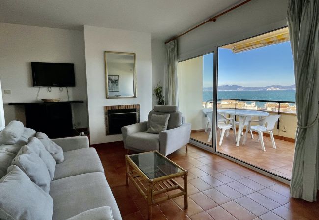 Apartamento en L'Escala - PUIG PADRO 10 1-1