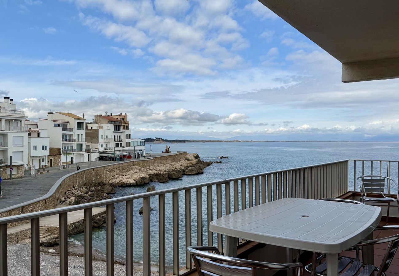 Apartamento en L'Escala - APARTAMENTO ELS PESCADORS 2-2 3D