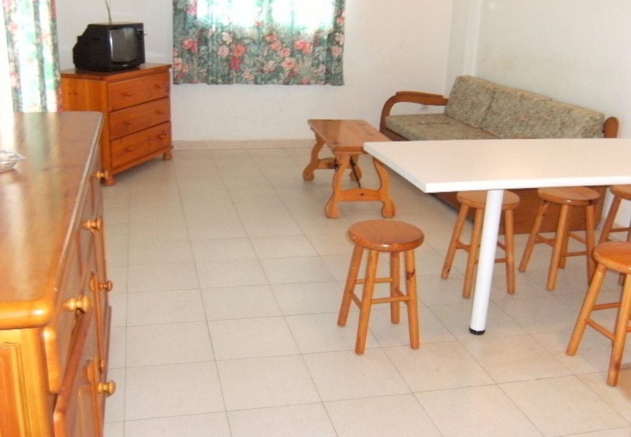 Apartamento en L'Escala - APARTAMENTOS CALA MONTGO 2D