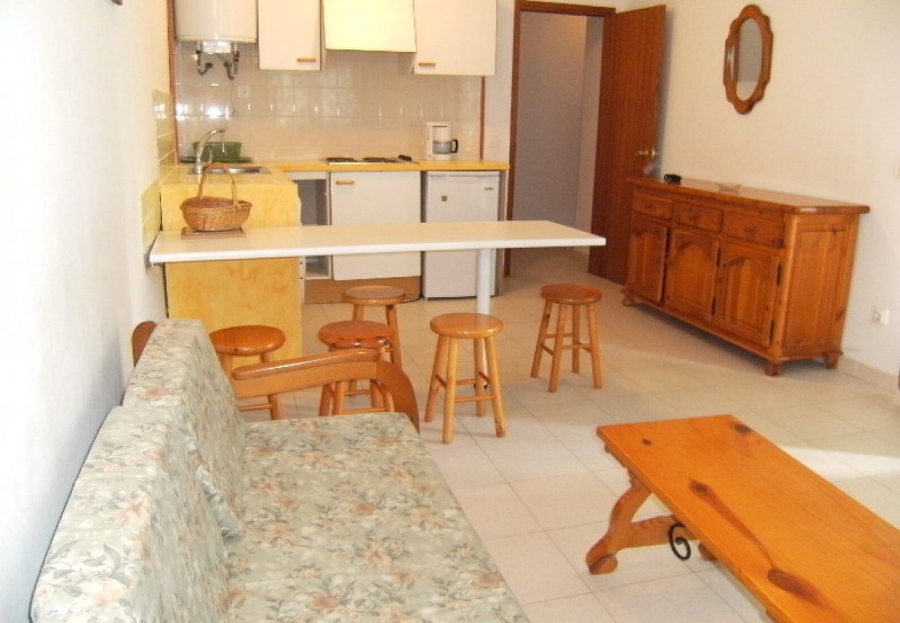 Apartamento en L'Escala - APARTAMENTOS CALA MONTGO 2D
