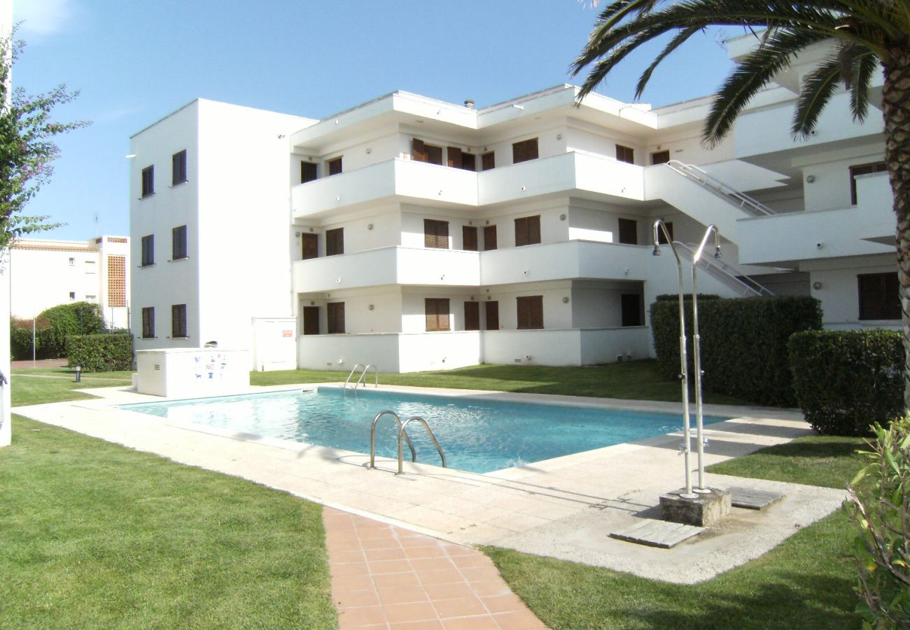 Apartamento en L'Escala - APARTAMENTOS CALA MONTGO 2D