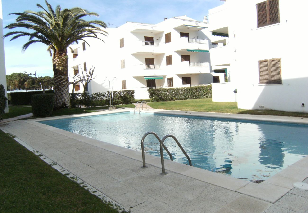 Apartamento en L'Escala - APARTAMENTOS CALA MONTGO 2D