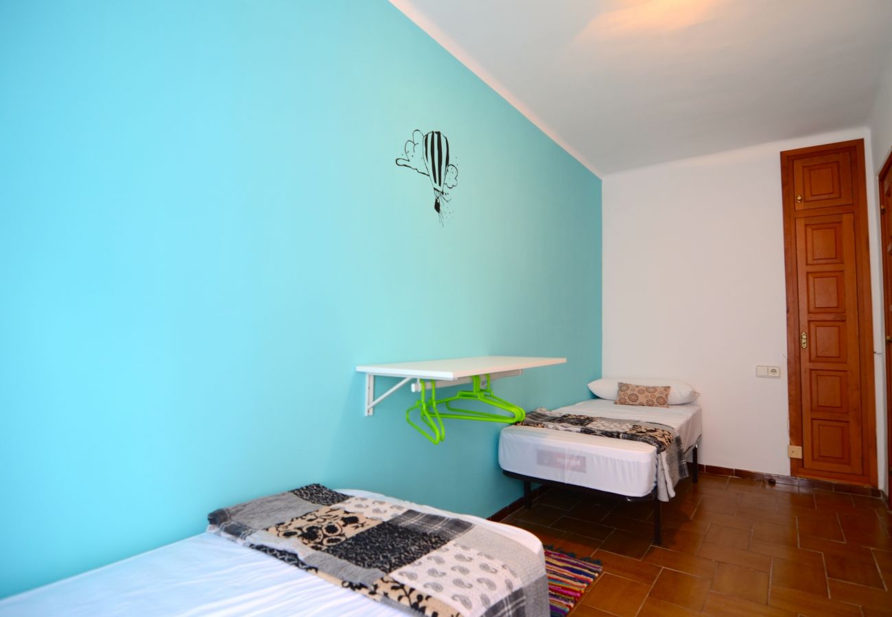 Apartamento en L'Escala - PUIG SUREDA 13 - 1C