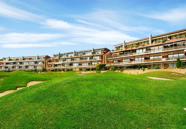 Estudio en Gualta - EMPORDA GOLF ESTUDI 4-1-3 Estudio en Gualta - EMPORDA GOLF ESTUDI 4-1-3