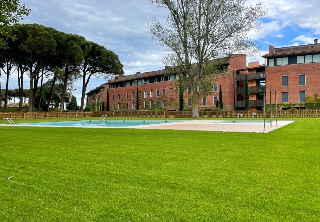 Estudio en Gualta - EMPORDA GOLF ESTUDI 4-1-3 Estudio en Gualta - EMPORDA GOLF ESTUDI 4-1-3