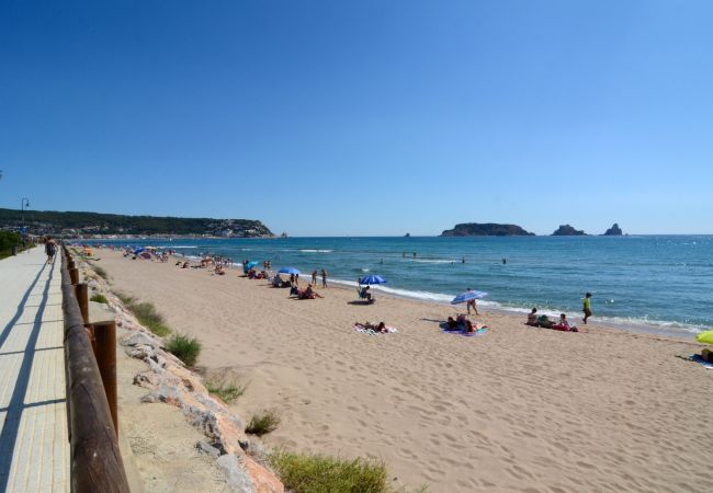 Apartamento en Estartit - ARGONAVIS 235 Apartamento en Estartit - ARGONAVIS 235