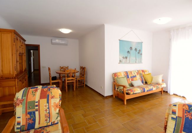 Apartamento en L'Escala - PUIG SUREDA 13-2B