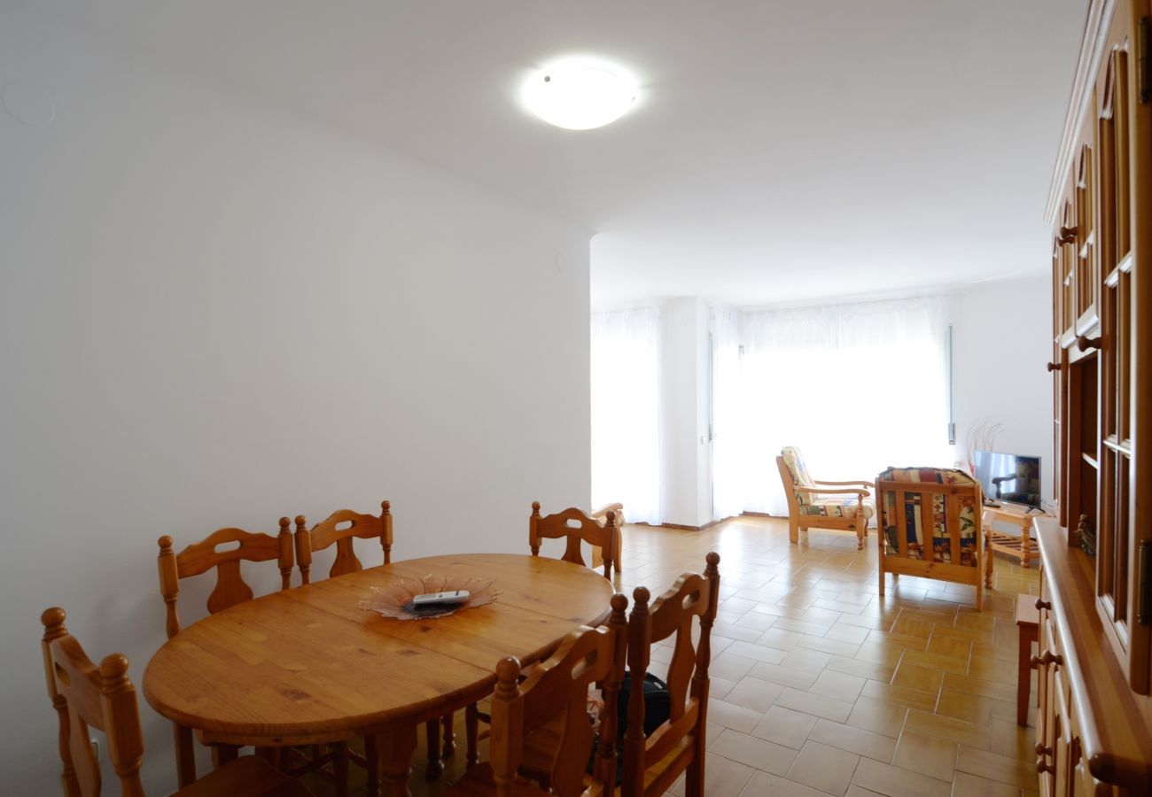 Apartamento en L'Escala - PUIG SUREDA 13-2B