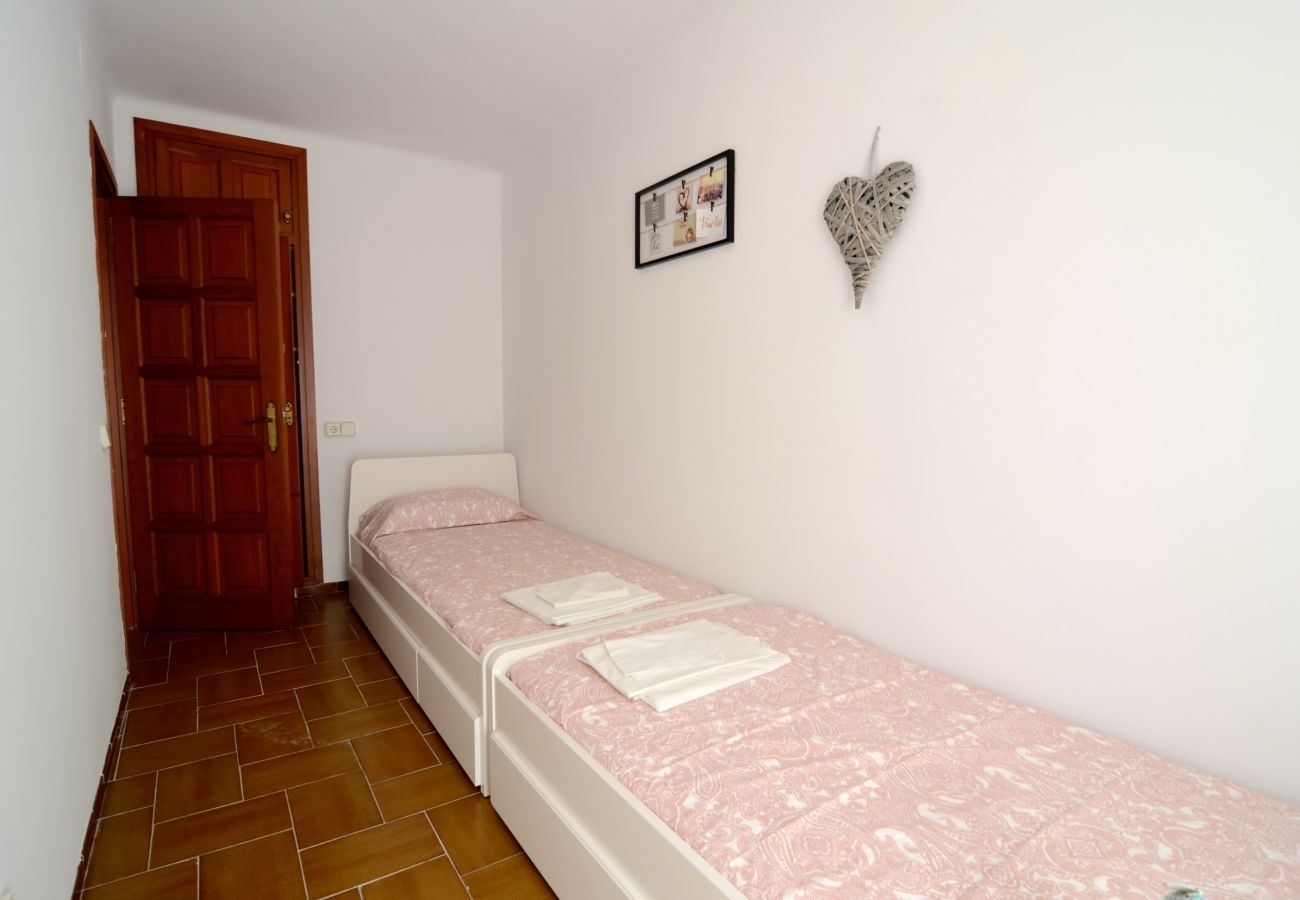 Apartamento en L'Escala - PUIG SUREDA 13-2B