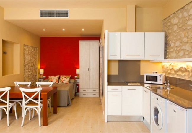 Estudio en Pals - PETIT PALS - BEGUR Estudio en Pals - PETIT PALS - BEGUR