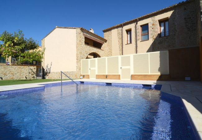 Estudio en Pals - PETIT PALS - BEGUR Estudio en Pals - PETIT PALS - BEGUR