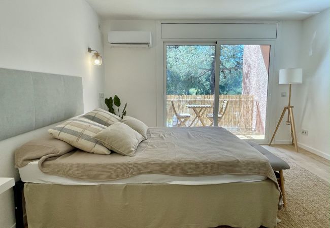 Estudio en Pals - ESTUDI SWING Estudio en Pals - ESTUDI SWING