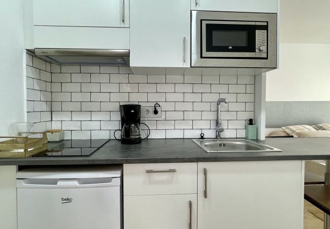 Estudio en Pals - ESTUDI SWING Estudio en Pals - ESTUDI SWING