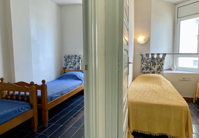 Apartamento en L'Escala - PASSEIG DEL MAR 03 Apartamento en L'Escala - PASSEIG DEL MAR 03