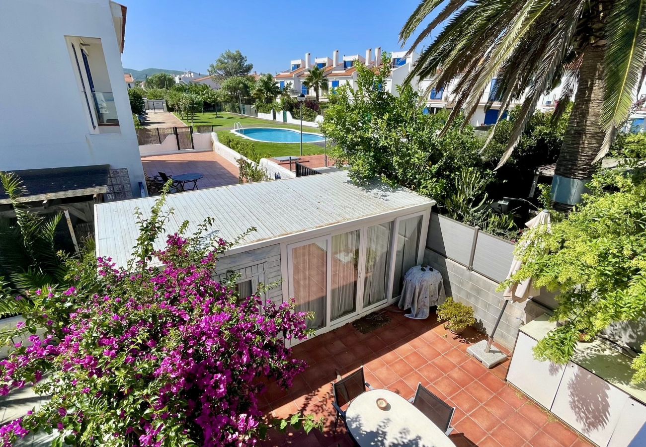 Casa adosada en Torroella de Montgri - CASA EVA - MAS PINELL