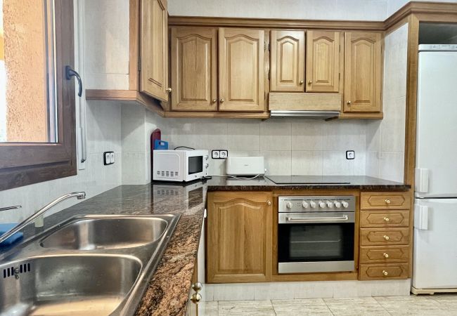 Apartament en L'Escala - MUSEU BAIXOS 4D Apartament en L'Escala - MUSEU BAIXOS 4D