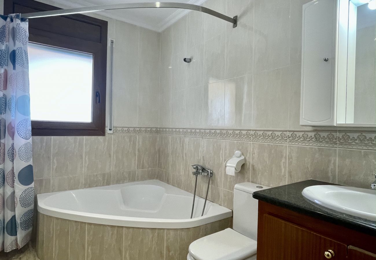 Apartament en L´Escala - MUSEU BAIXOS 4D Apartament en L´Escala - MUSEU BAIXOS 4D