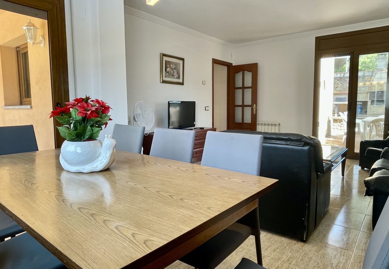 Apartament en L´Escala - MUSEU BAIXOS 4D Apartament en L´Escala - MUSEU BAIXOS 4D