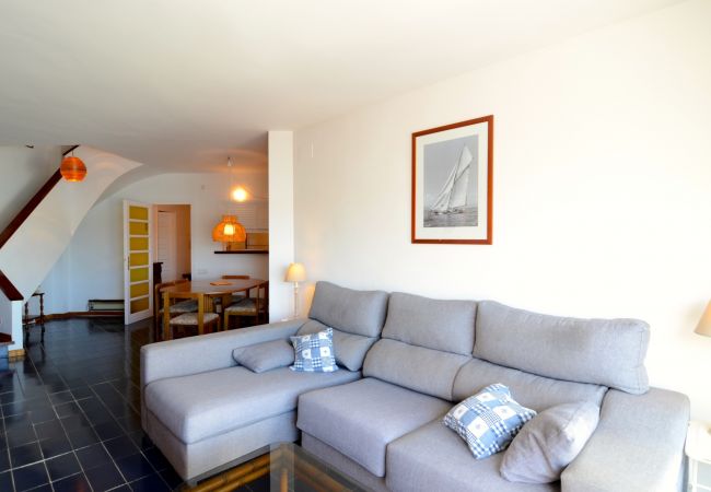 Apartament en L'Escala - APARTAMENT PASSEIG DEL MAR 22  Apartament en L'Escala - APARTAMENT PASSEIG DEL MAR 22