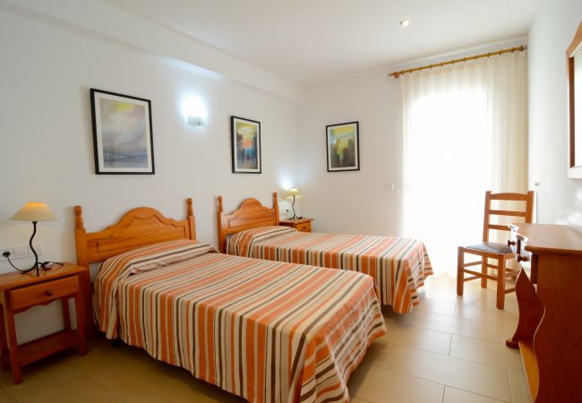 Apartament en Estartit - TREPUTXELL 2D (4/6)- 6 Apartament en Estartit - TREPUTXELL 2D (4/6)- 6