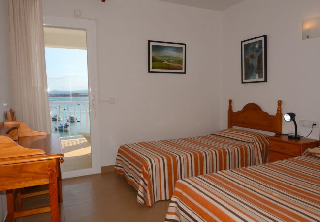 Apartament en Estartit - TREPUTXELL 2D (4/6)- 6 Apartament en Estartit - TREPUTXELL 2D (4/6)- 6