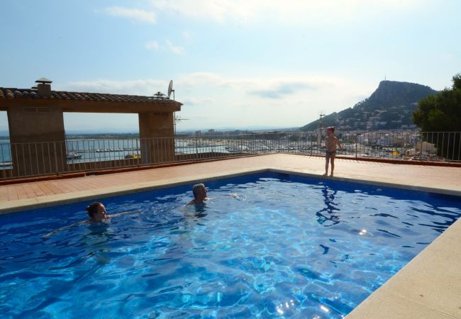 Estudi en Estartit - NAUTIC ESTUDI BX-1 Estudi en Estartit - NAUTIC ESTUDI BX-1