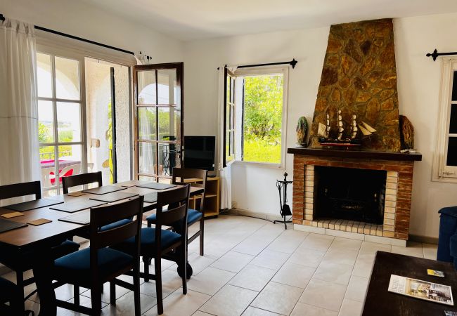 Vil.la en Estartit - CASITA ROSA 4D Vil.la en Estartit - CASITA ROSA 4D