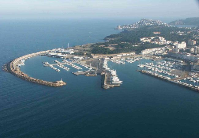 Apartament en L'Escala - APARTAMENTS ELS PINS Apartament en L'Escala - APARTAMENTS ELS PINS