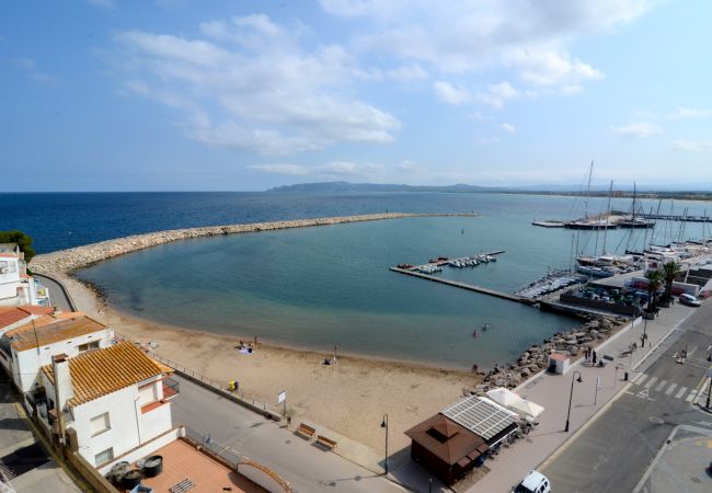 Estudi en Estartit - NAUTIC ESTUDI BX-4 Estudi en Estartit - NAUTIC ESTUDI BX-4