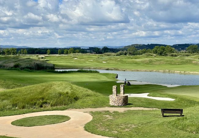 Estudi en Gualta - EMPORDA GOLF ESTUDI 4-1-3 Estudi en Gualta - EMPORDA GOLF ESTUDI 4-1-3