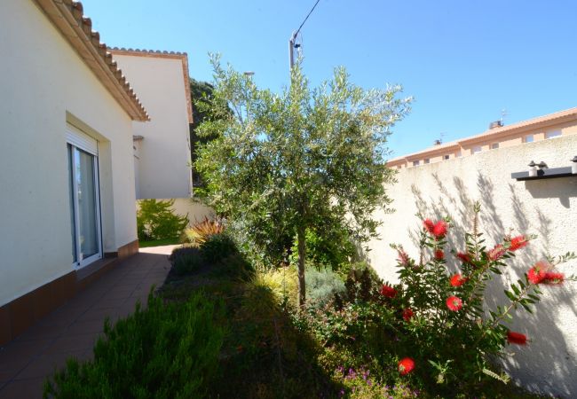 Vil.la en L'Escala - VILLA PISCINA PRIVADA COSSIS Vil.la en L'Escala - VILLA PISCINA PRIVADA COSSIS