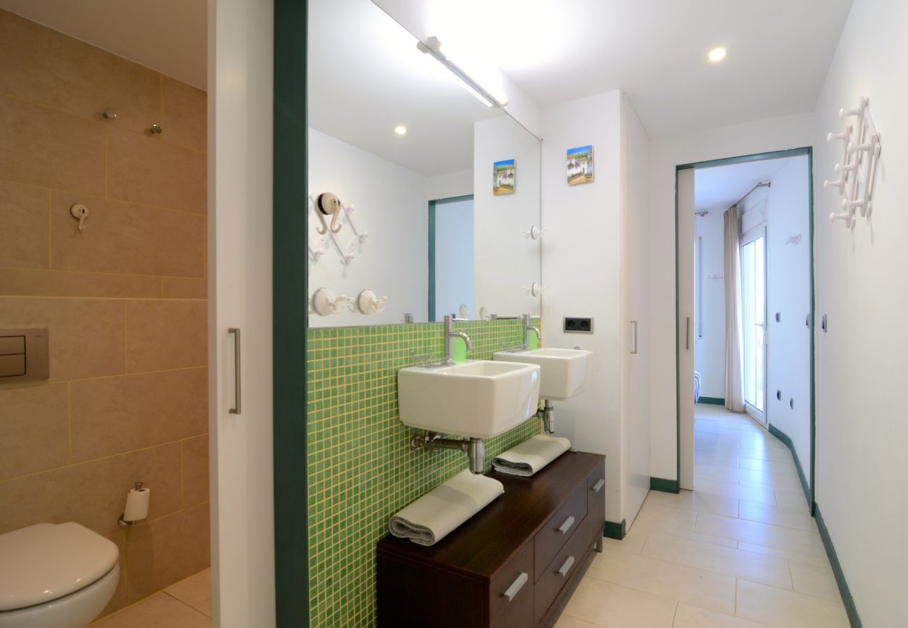 Apartament en Estartit - ROCAMAURA I B 4-4