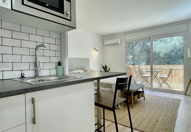 Estudi en Pals - ESTUDI SWING Estudi en Pals - ESTUDI SWING