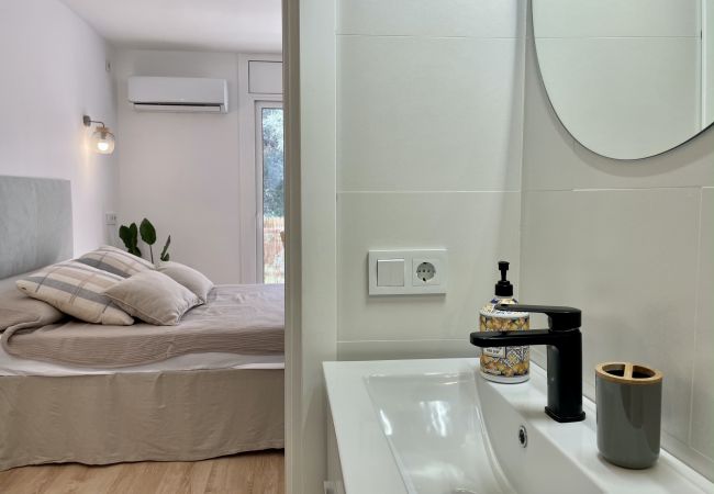 Estudi en Pals - ESTUDI SWING Estudi en Pals - ESTUDI SWING