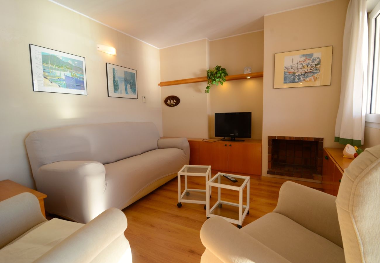 Apartament en L´Escala - TERRASSA DEL MAR ESC. 1    1-A