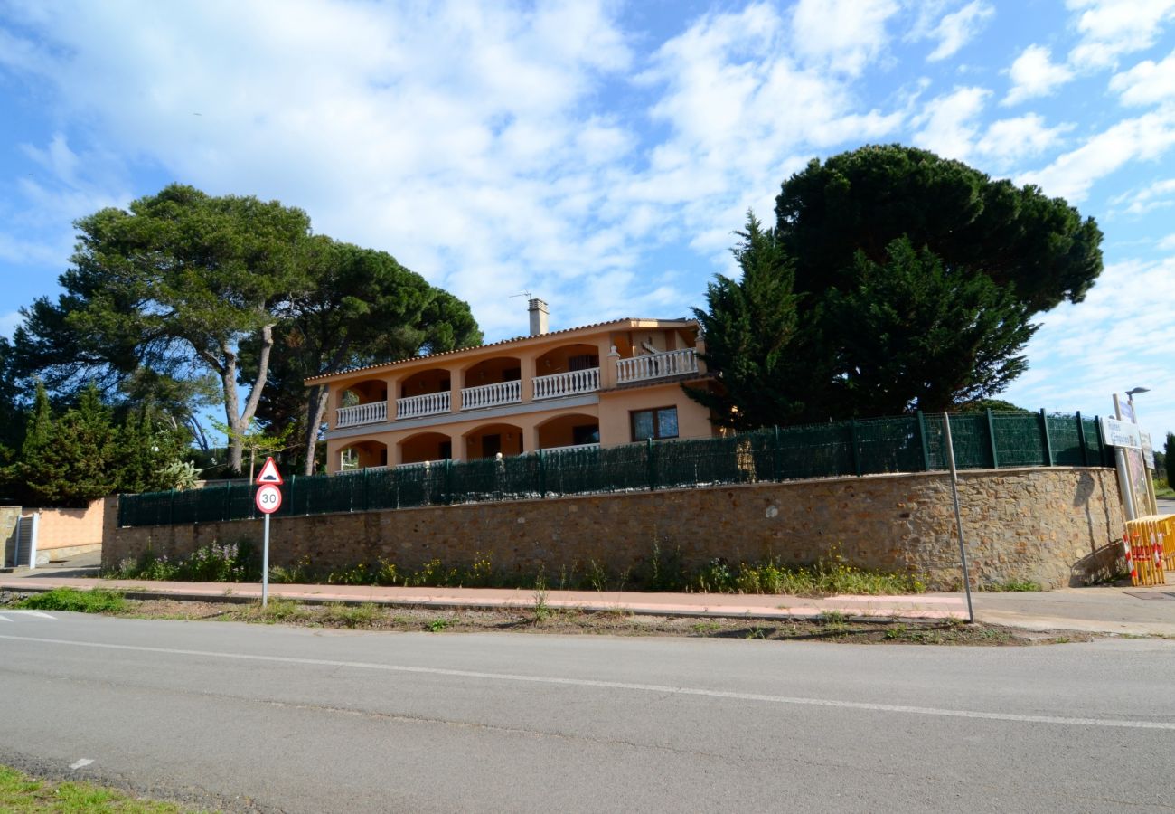 Ferienwohnung in L'Escala - MUSEU BAIXOS 4D