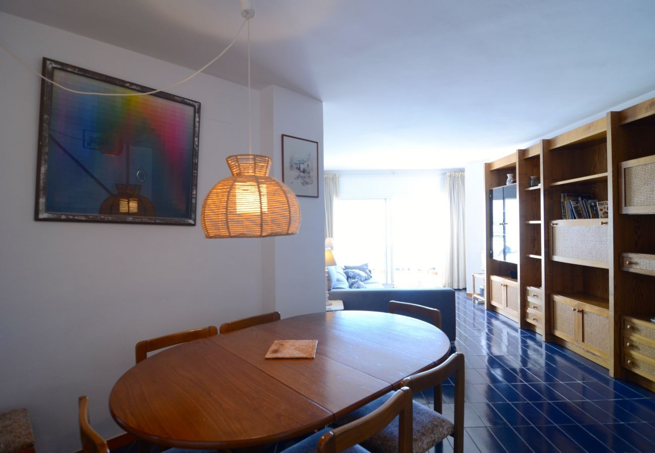 Ferienwohnung in L'Escala - APPARTEMENT PASSEIG DEL MAR 22 