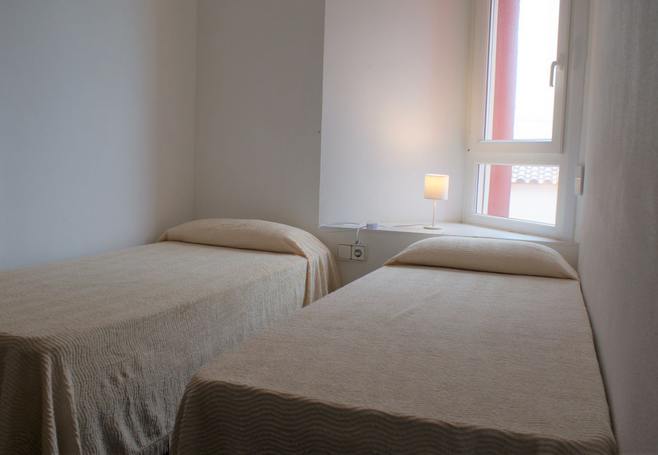 Ferienwohnung in L'Escala - APPARTEMENT PASSEIG DEL MAR 22 