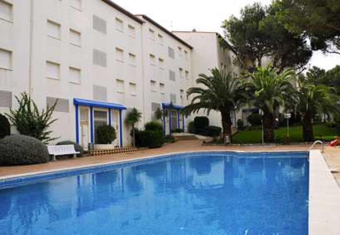 Ferienwohnung in L'Escala - APPARTEMENT MAGDA PARK 2D  J2E