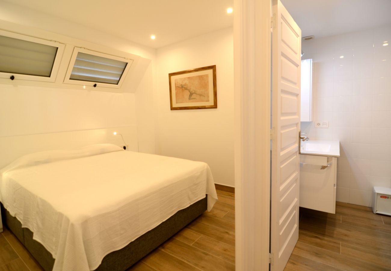 Ferienwohnung in L'Escala - APPARTAMENT PASSEIG DEL MAR 18