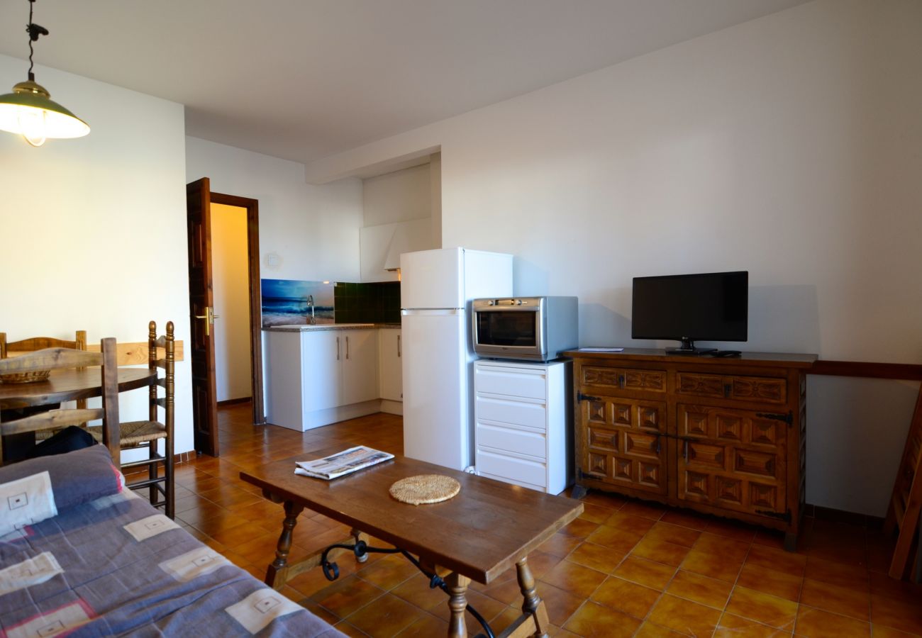 Ferienwohnung in L'Escala - FERIENWOHNUNG PUEBLO AMARRES 2D