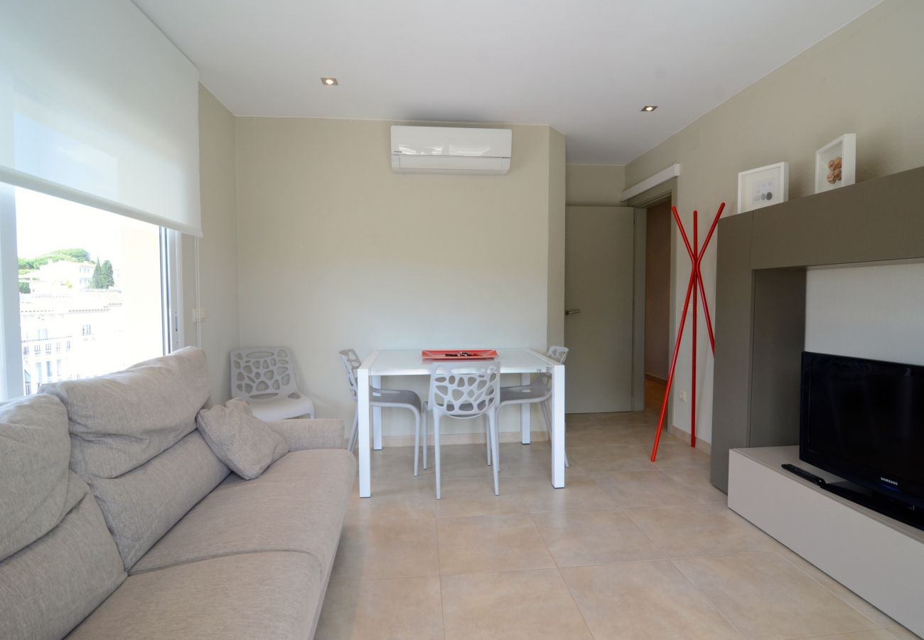 Ferienwohnung in L'Escala - APPARTAMENT RIELLS DE MAR A5 2D